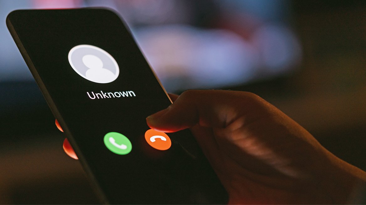 eξαρθρώθηκαν-2-εγκληματικές-οργανώσεις-που-εξαπατούσαν-πολίτες-με-το-πρόσχημα-των-επενδύσεων-–-Έγιναν-104-συλλήψεις