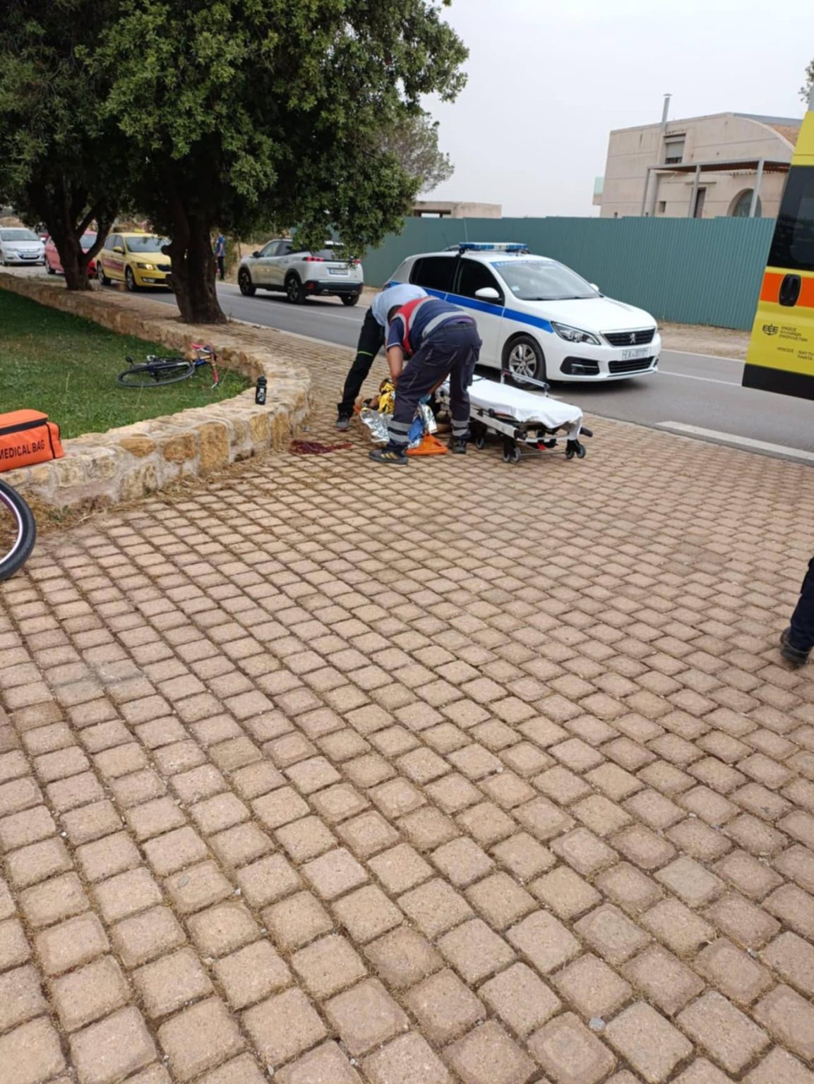 nεκρός-ποδηλάτης-στο-Τατόι-μετά-από-πτώση