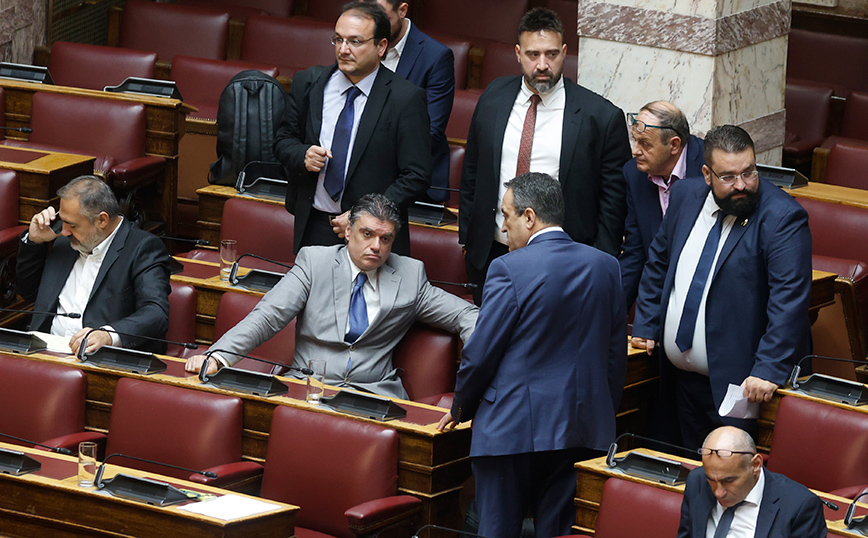 Στο-εδώλιο-εκ-νέου-όλοι-οι-βουλευτές-των-«Σπαρτιατών»:-Επανεξετάζεται-η-υπόθεση-τυχόν-εξαπάτησης-των-ψηφοφόρων