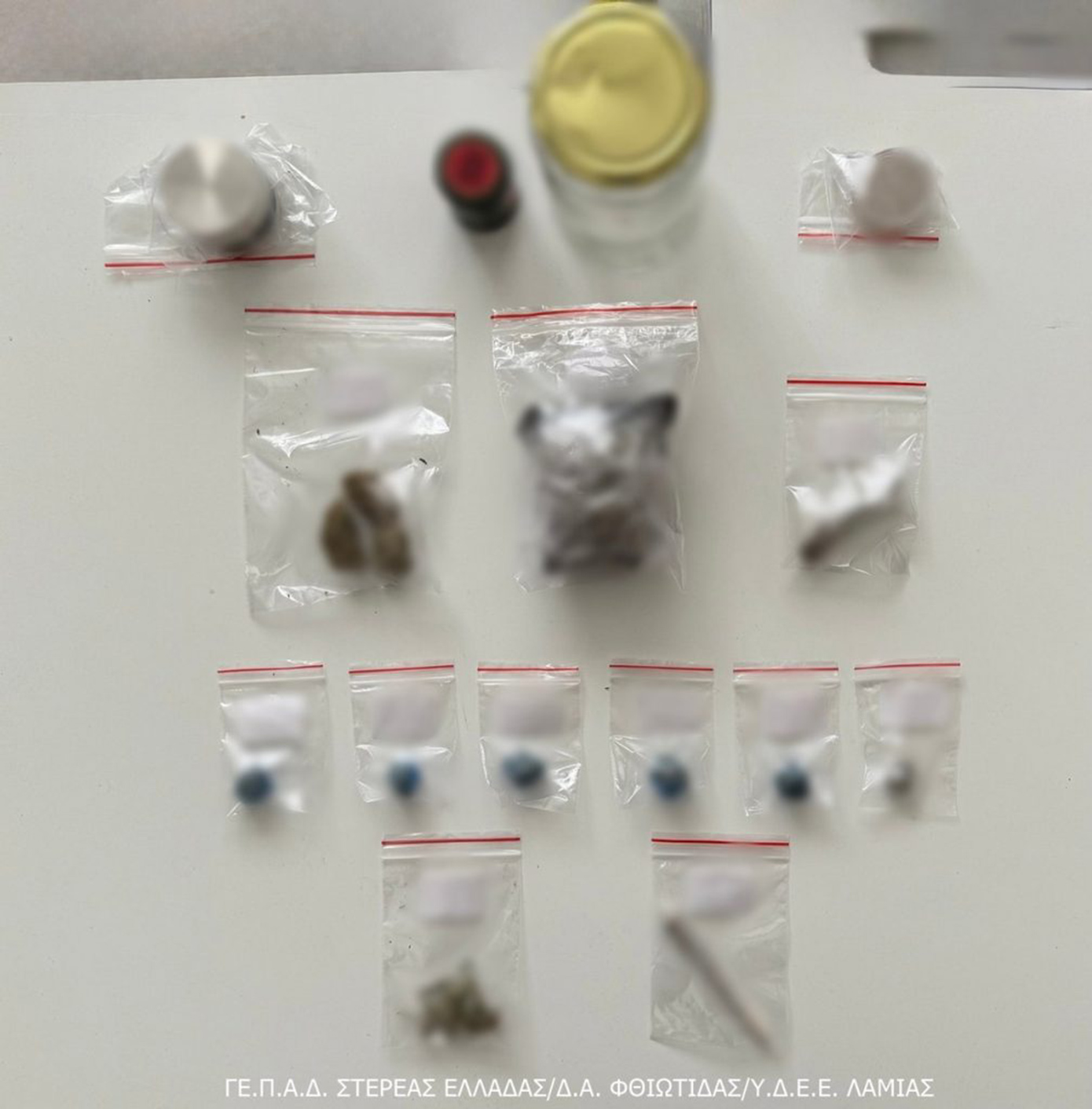 Λαμία:-Νεαρός-χτύπησε-αστυνομικό-στην-προσπάθειά-του-να-αποφύγει-τη-σύλληψη-για-ναρκωτικά