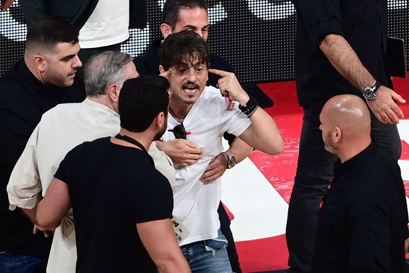 Μέχρι-την-Παρασκευή-στην-Εισαγγελία-η-δικογραφία-της-ΕΛΑΣ.-για-τα-όσα-έγιναν-στο-ΣΕΦ