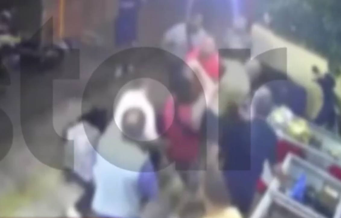 Άγριο-ξύλο-στο-Κερατσίνι:-Χτύπησαν-παρέα-ανδρών-με-σιδερογροθιές-και-κλωτσιές-για-μια-παρατήρηση-σε-ανήλικο