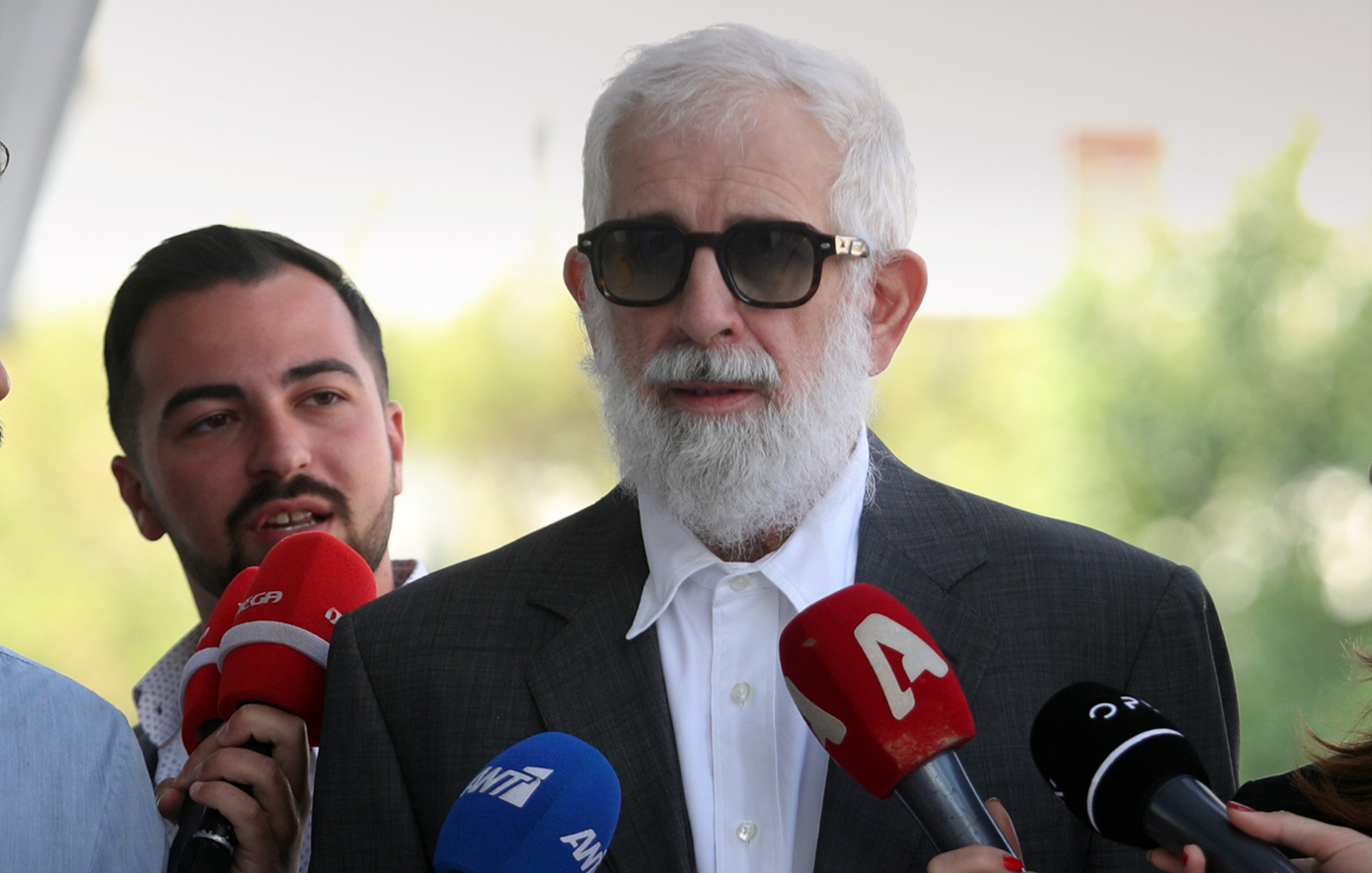 Δίκη-Πέτρου-Φιλιππίδη:-«Ο-εισαγγελέας-έδειχνε-περισσότερη-πίστη-στους-άντρες-μάρτυρες»,-λέει-ο-δικηγόρος-της-πρώτης-καταγγέλλουσας