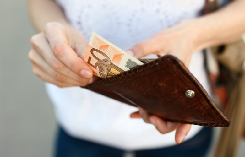 e-ΕΦΚΑ:-Την-Παρασκευή-καταβάλλεται-το-αδειοδωρόσημο-Αυγούστου-σε-84.020-εργατοτεχνίτες-οικοδόμους