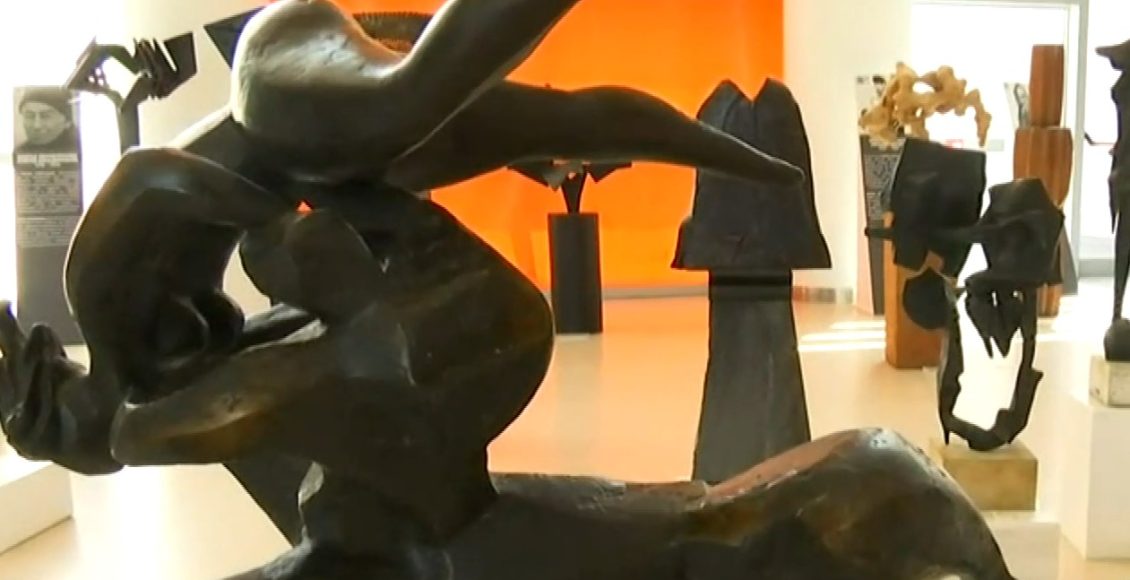 Η-έκθεση-«alive-heritage:-matter-and-memory-Έλληνες,-Καλλιτέχνες-της-Διασποράς»-στο-Αρχαιολογικό-Μουσείο-Πατρών