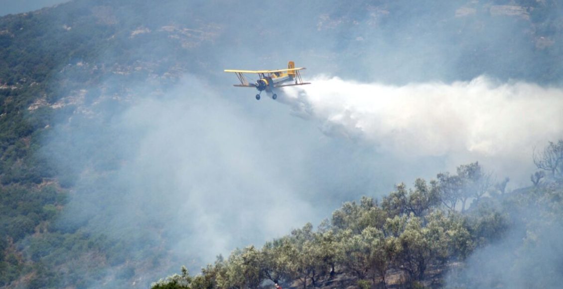 Βελτιωμένη-εικόνα-στη-φωτιά-στη-Νεάπολη-Αγρινίου