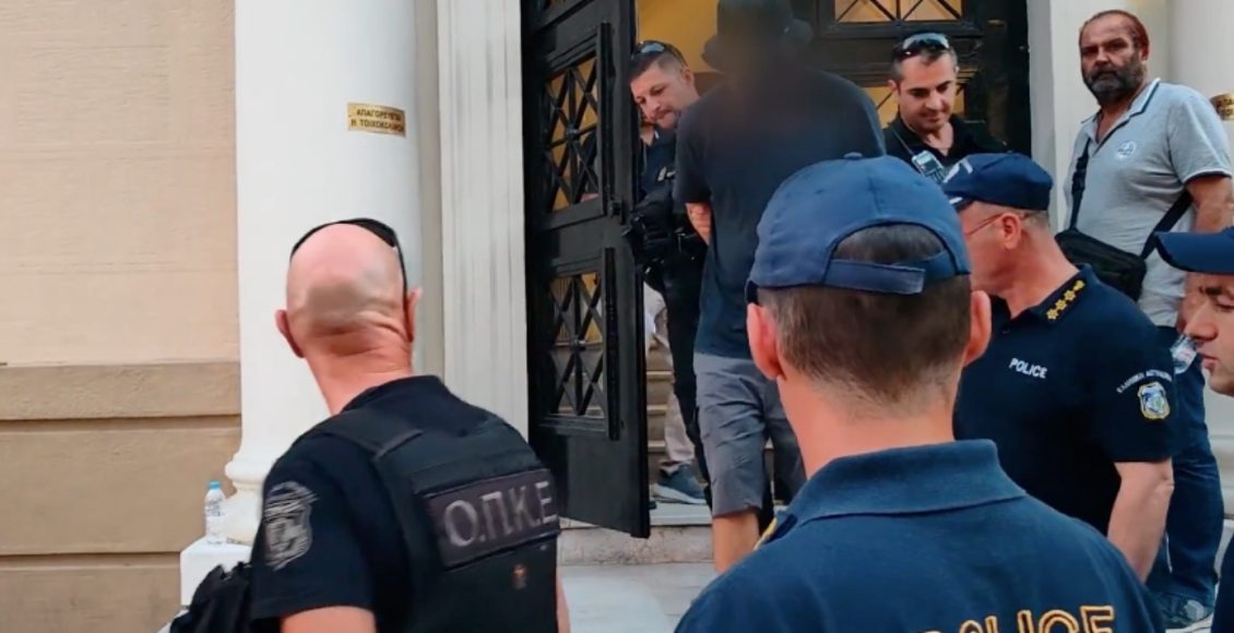 «Μπράβο-λεβέντη-μου»-φώναζαν-στον-25χρονο-που-κατηγορείται-για-τη-φωτιά-στην-περιοχή-του-Γηροκομείου