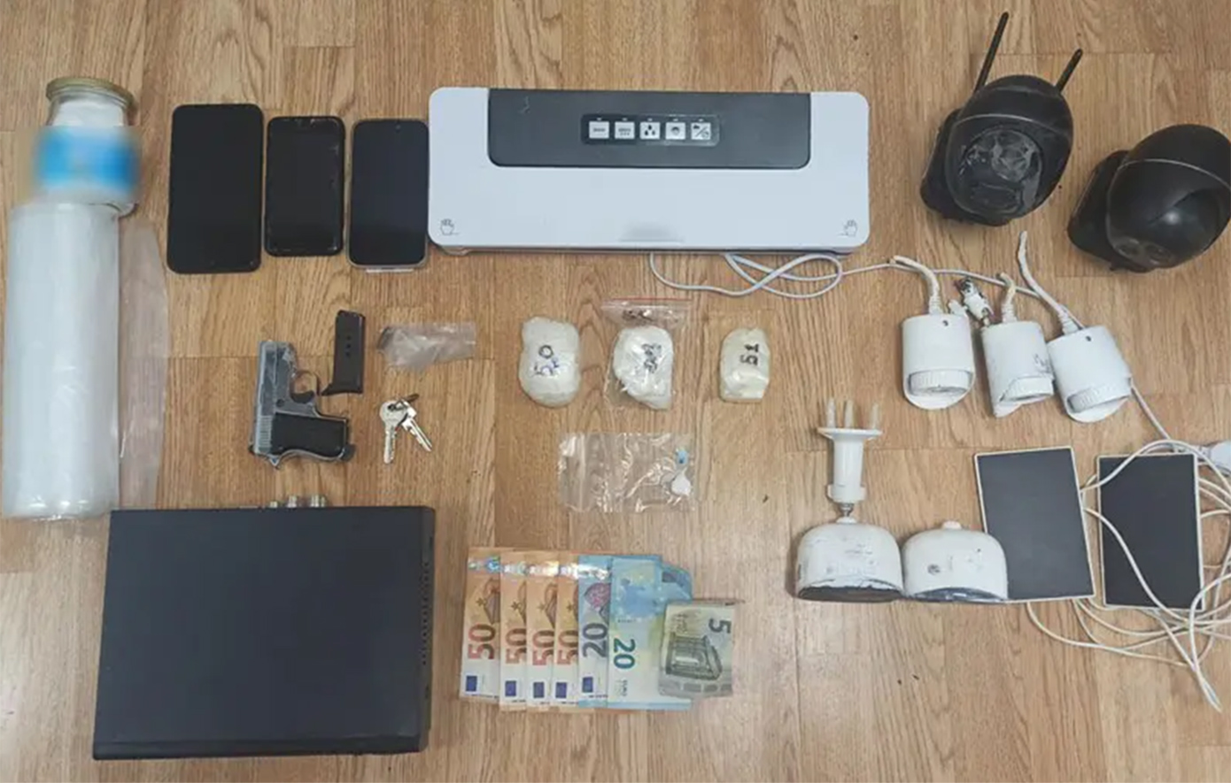 Χειροπέδες-σε-Αλβανούς-ποινικούς-για-διακίνηση-κοκαΐνης-στην-Αττική