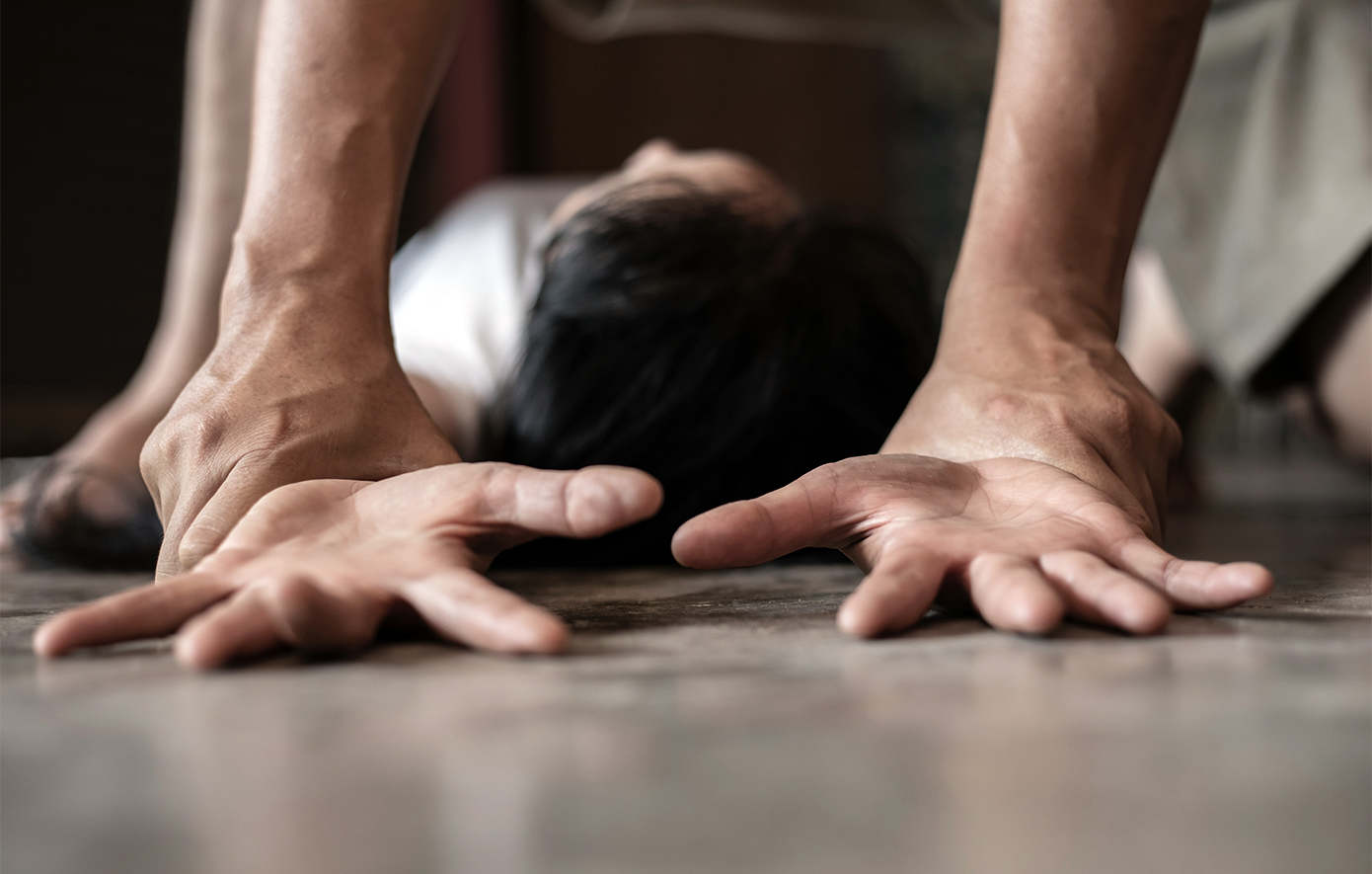 19χρονη-τουρίστρια-από-τη-Σουηδία-κατήγγειλε-βιασμό-μέσα-σε-μπαρ-στη-Ρόδο-–-Τον-είχε-γνωρίσει-από-εφαρμογή