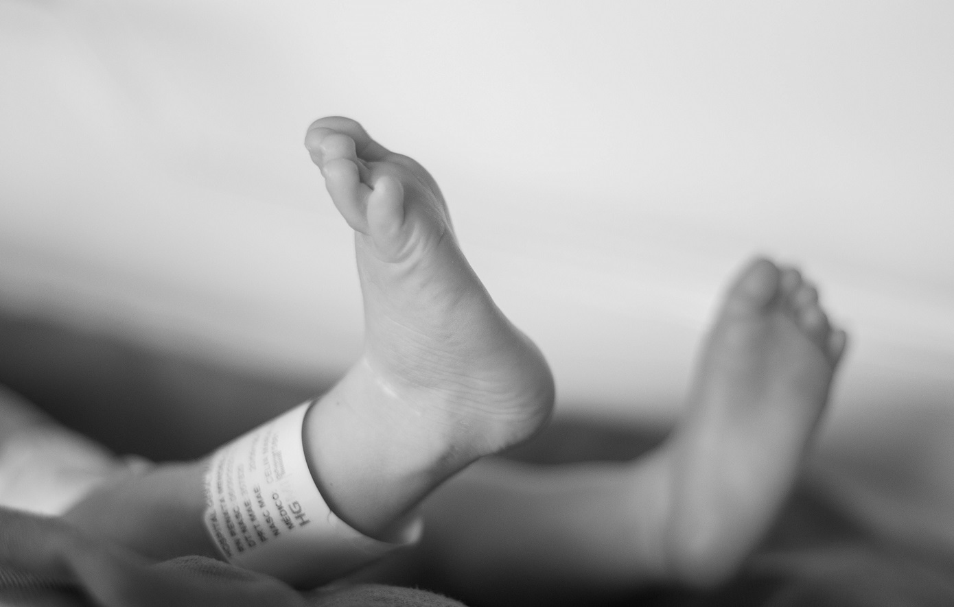 Φόβοι-για-νέα-υπόθεση-Πισπιρίγκου-ή-Μουρτζούκου:-Θάνατος-βρέφους-αποδόθηκε-σε-«παθολογικά-αίτια»-αν-και-είχε-κακώσεις-παντού