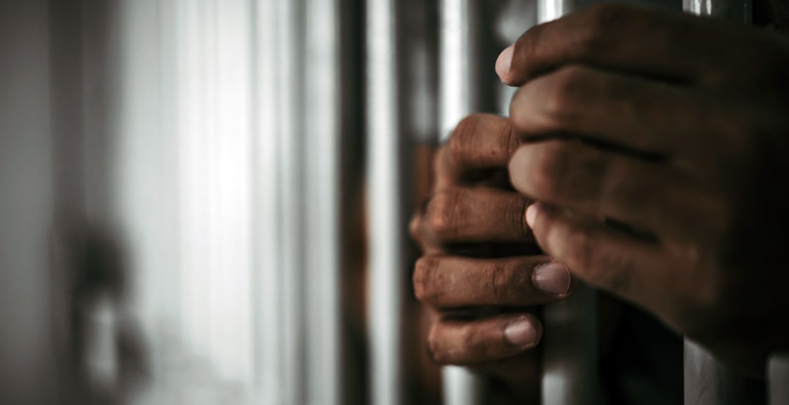 Απαγχονίστηκε-στην-τουαλέτα-των-κρατητηρίων-με-την-μπλούζα-του-–-Είχε-συλληφθεί-για-ενδοοικογενειακή-βία