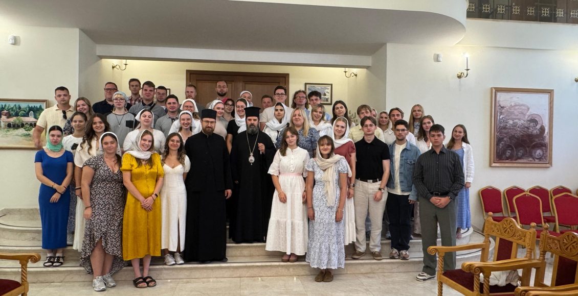 Ο-Αρχιεπίσκοπος-Αλβανίας-υποδέχθηκε-νέους-από-την-Ορθόδοξη-Εκκλησία-της-Πολωνίας