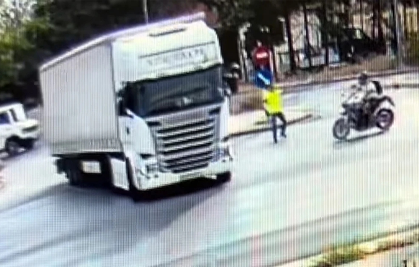 Προφυλακιστέος-ο-54χρονος-οδηγός-νταλίκας-για-το-θανατηφόρο-τροχαίο-με-θύμα-29χρονο-στη-Θεσσαλονίκη