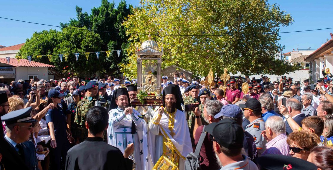 Λαοθάλασσα-πιστών-υποδέχθηκε-την-Παναγία-Βουλκανιώτισσα-στην-Μεσσήνη