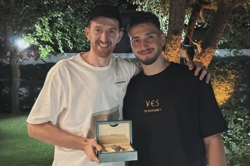 Το-rolex-του-Σενγκούν-στον-Οσμάνι:-Του-το-είχε-υποσχεθεί-αν-θα-κρατούσε-τον-Γιάννη-κάτω-από-20-πόντους-στον-ημιτελικό