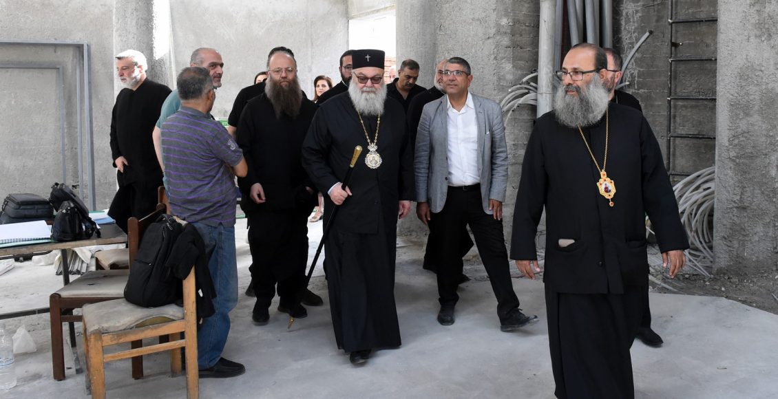 Ο-Πατριάρχης-Αντιοχείας-επιθεώρησε-τις-εργασίες-αποκατάστασης-στον-ναό-του-Προφήτη-Ηλία-στη-Δαμασκό-(ΦΩΤΟ)