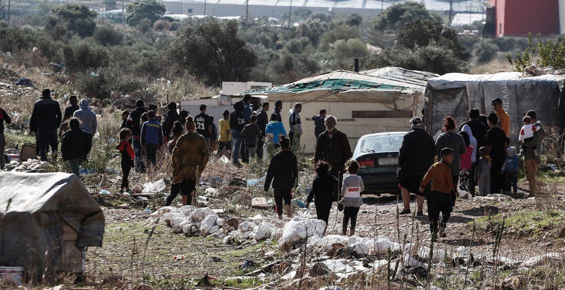 Χρυσοχοϊδης:-Εγκαθίστανται-εξειδικεύμενοι-αστυνομικοί-μέσα-στους-καταυλισμούς-Ρομά-–-Θα-έχουν-έδρα-εκεί-μέσα,-θα-περιπολούν-εκεί-μέσα