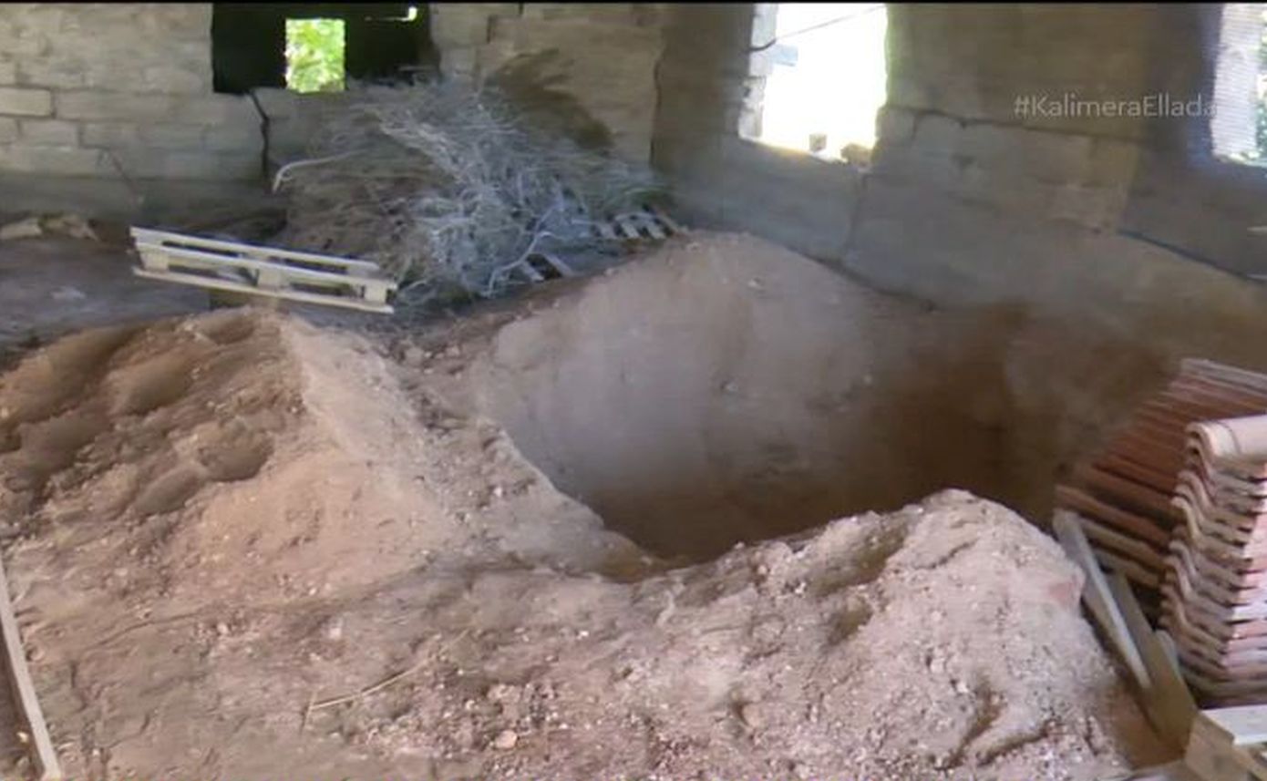 Ελεύθερη-η-62χρονη-που-έθαψε-τη-μητέρα-της-για-να-συνεχίσει-να-παίρνει-τη-σύνταξή-της-στη-Βοιωτία-–-Έδωσε-το-όνομα-του-συνεργού-της