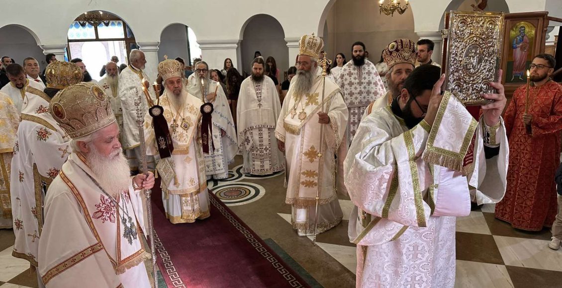 Η-πρώτη-Αρχιερατική-Θεία-Λειτουργία-του-Μητροπολίτη-Αργυροκάστρου-Ναθαναήλ