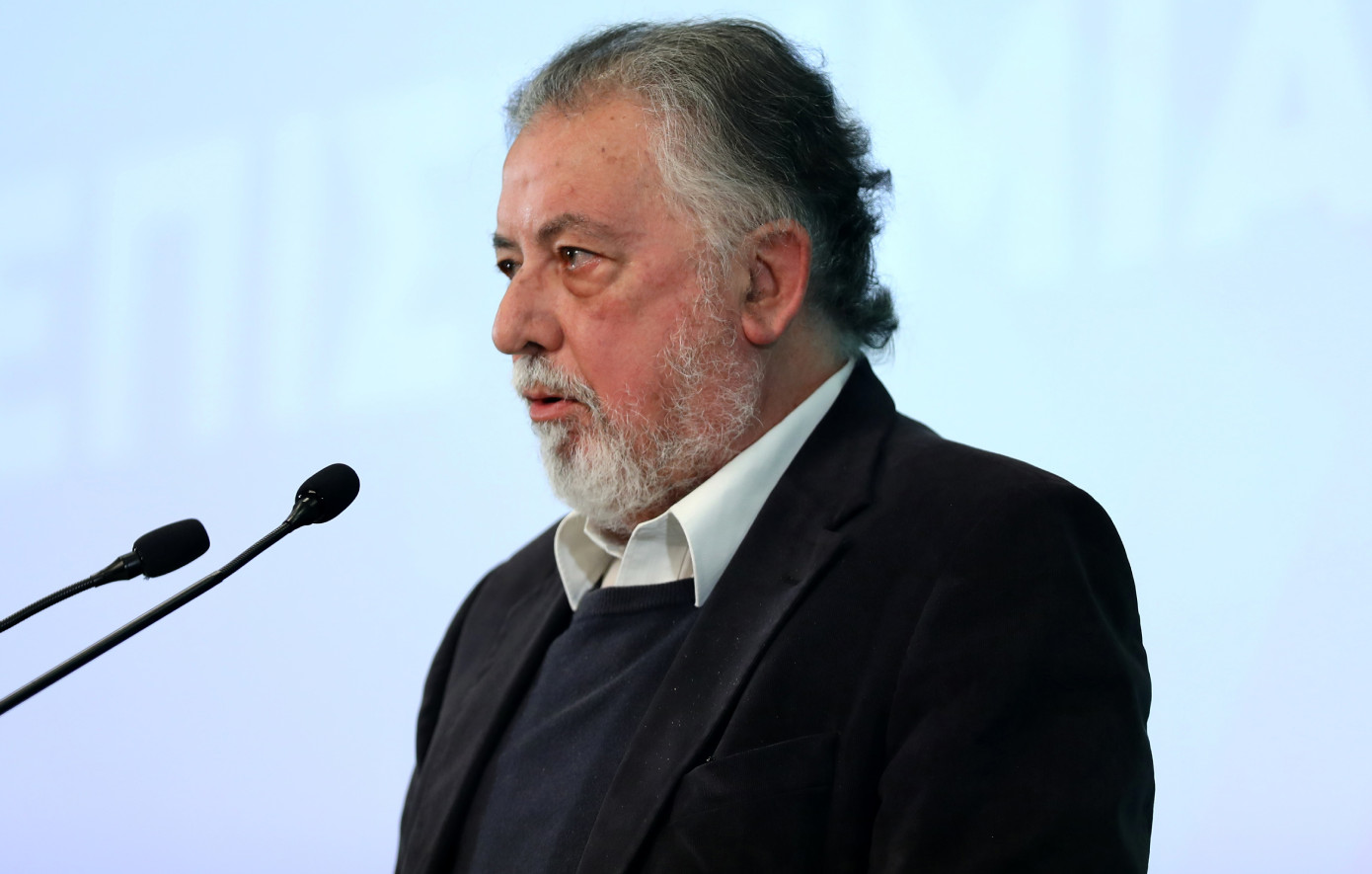 Πανούσης-μετά-τις-δηλώσεις-Τραμπ-για-μεταναστευτικό:-Να-συνεννοηθούμε-για-το-ποια-είναι-η-αιτία-–-Δεν-αφήνουν-το-σπίτι-τους-στα-καλά-καθούμενα