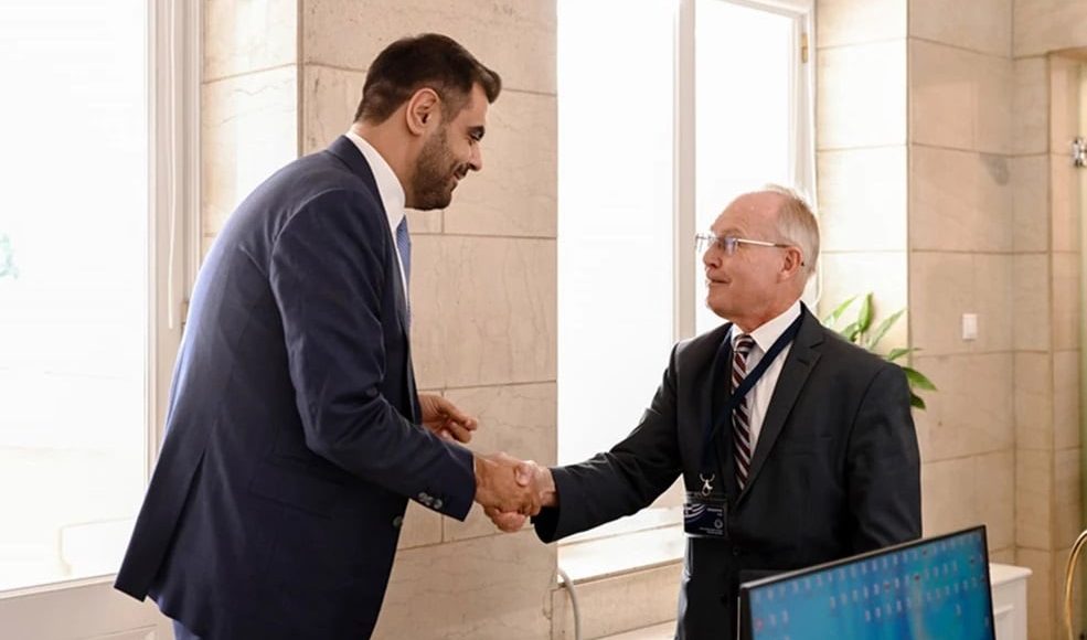 Μαρινάκης:-Στόχος-μας-να-στηρίζουμε-τους-δημοσιογράφους-και-τη-δημοσιογραφία,-ώστε-οι-πολίτες-να-έχουν-σωστή-ενημέρωση