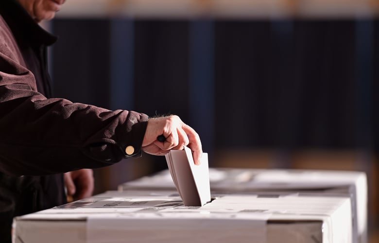 Δημοσκόπηση-star:-Προβάδισμα-με-«double-score»-η-Νέα-Δημοκρατία-έναντι-του-ΠΑΣΟΚ