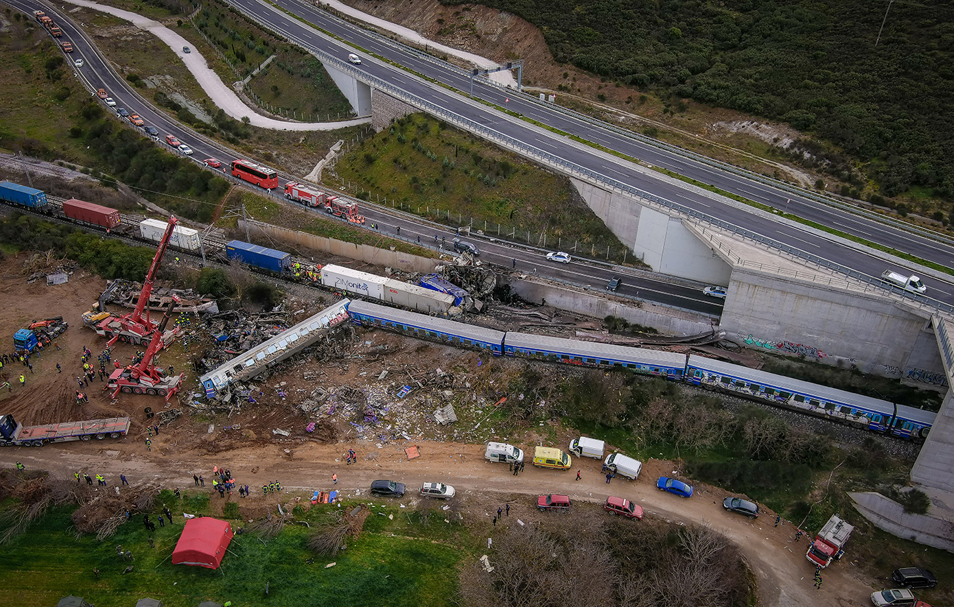 Τέσσερα-πλέον-τα-αιτήματα-εκταφής-σορών-θυμάτων-του-δυστυχήματος-των-Τεμπών