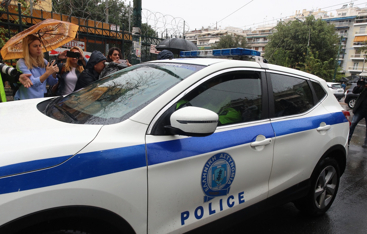 Η-διαφορετική-εκδοχή-που-δίνει-ο-Βασίλης-Μπισμπίκης-για-το-περιστατικό-στη-Φιλοθέη