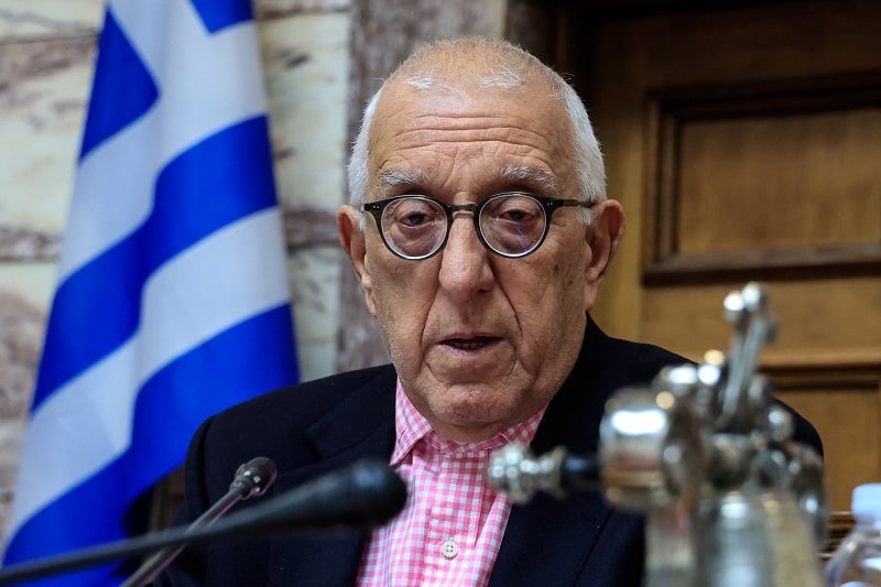 Κακλαμάνης:-Από-αύριο-η-επιστροφή-στην-Ελλάδα-των-μελών-του-πλοίου-«Οξυγόνο»