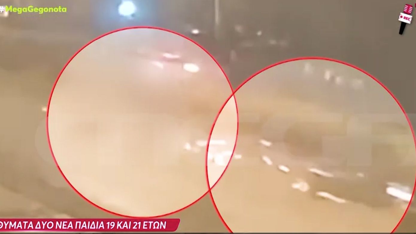 Σοκαριστικό-βίντεο-από-το-φρικτό-τροχαίο-με-δυο-νεκρά-παιδιά-στην-Αργυρούπολη-–-Ο-οδηγός-έκανε-σούζα-και-έχασε-τον-έλεγχο