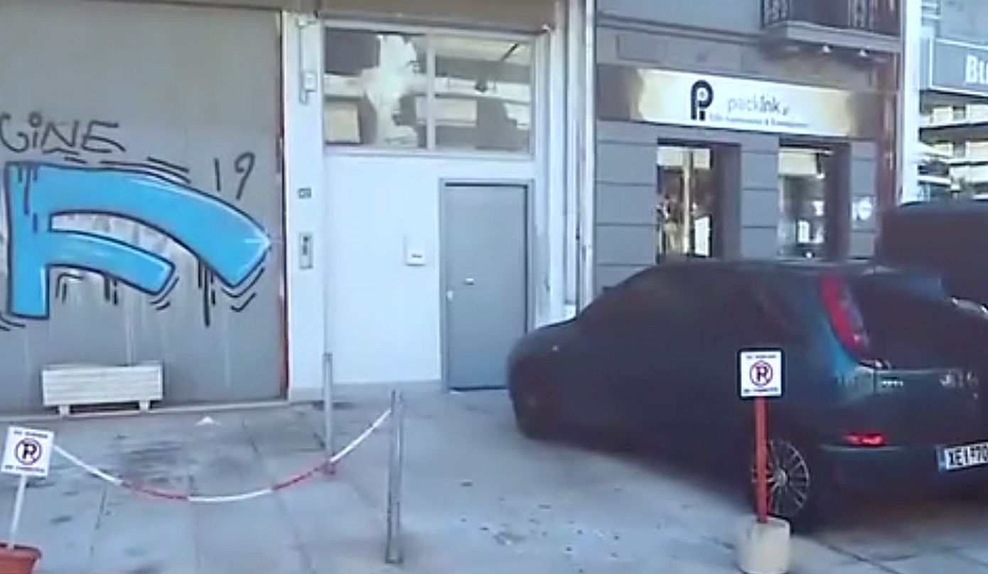 Νεαρός-αποπειράθηκε-να-βιάσει-59χρονη-γυναίκα-στην-Αργυρούπολη-έξω-από-το-σπίτι-της-–-Ανθρωποκυνηγητό-για-τη-σύλληψή-του