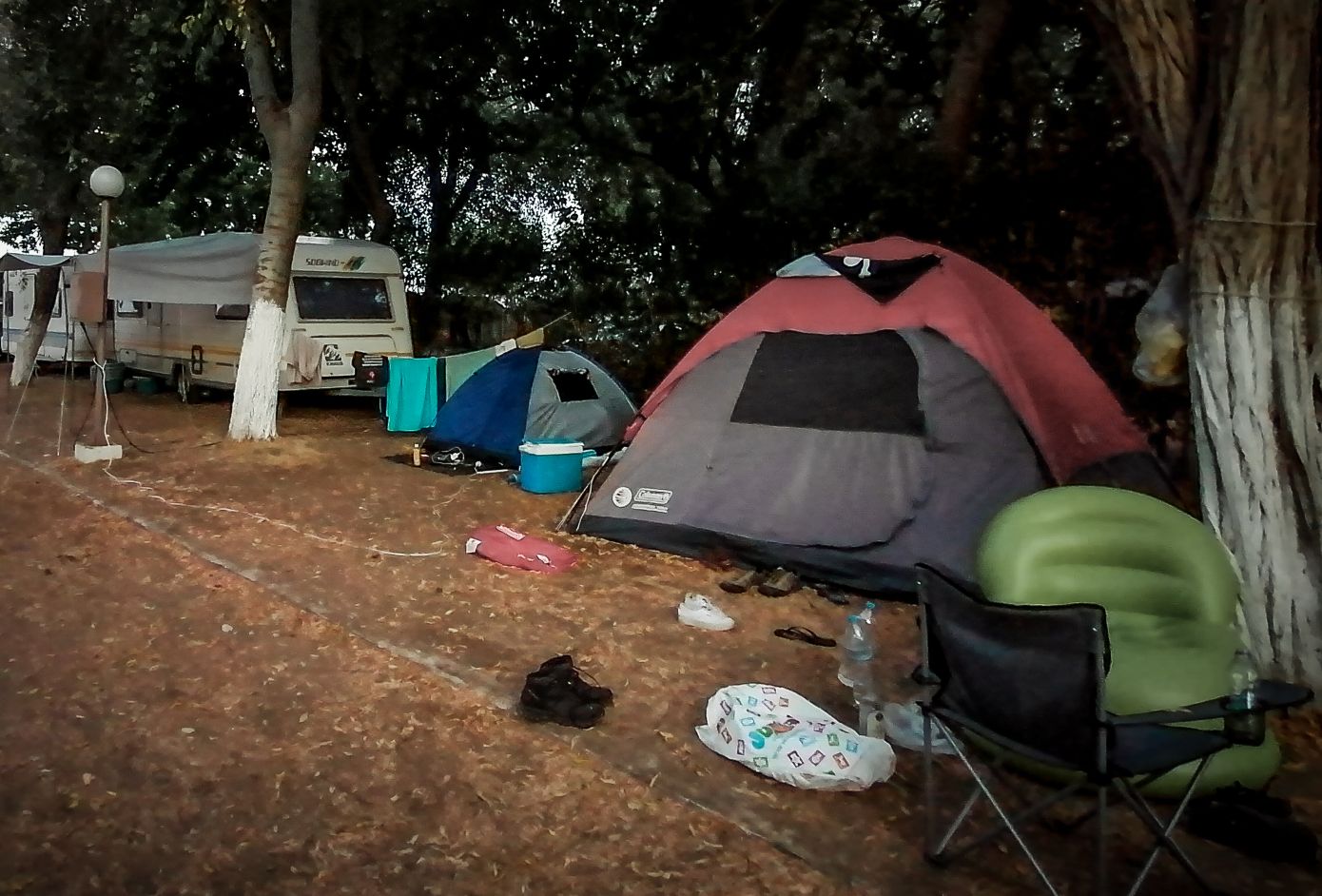 «Πολύ-περίεργη-υπόθεση»-το-διπλό-φονικό-στη-Φοινικούντα-–-Το-σενάριο-που-εξετάζει-η-ΕΛΑΣ.,-πιθανότατα-ανήλικος-ο-δράστης