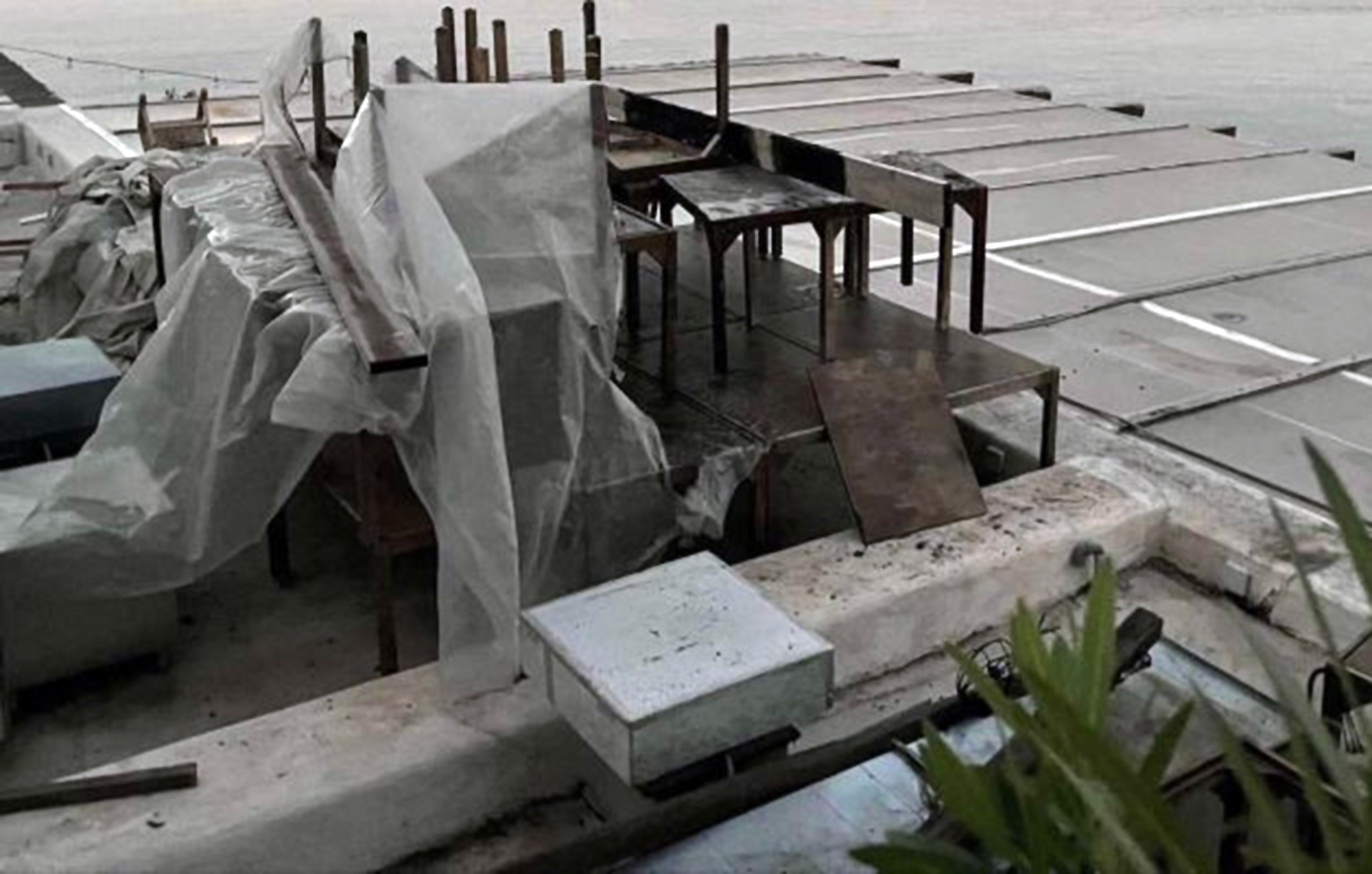 Συνελήφθη-60χρονος-για-τον-εμπρησμό-εστιατορίου-στη-Βουλιαγμένη