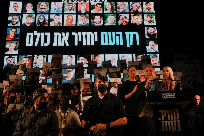 Το-Ισραήλ-αναμένει-με-αγωνία-την-απελευθέρωση-των-ομήρων-–-Μπορεί-να-συμβεί-ανά-πάσα-στιγμή,-λέει-ο-Βανς,-τη-Δευτέρα-αναφέρουν-οι-Ισραηλινοί