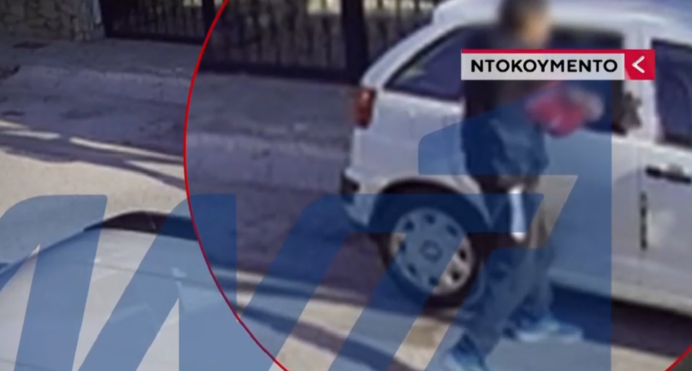 Τρόμος-στα-Βριλήσσια:-45χρονος-με-τσεκούρι-σπάει-αυτοκίνητο-και-σπίτια