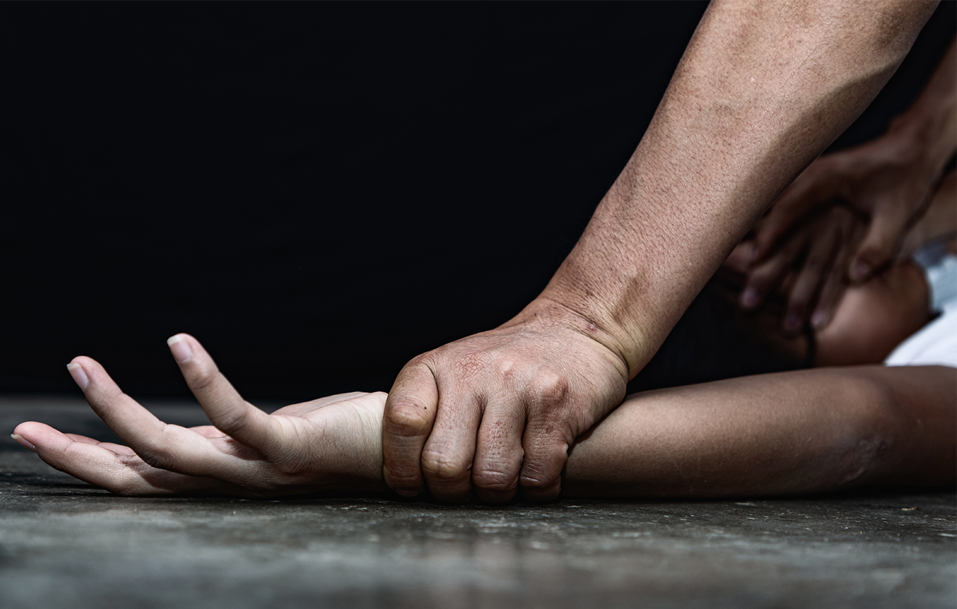 Στο-Αυτόφωρο-ο-γνωστός-πλαστικός-χειρουργός-για-τον-ξυλοδαρμό-της-42χρονης-στη-Δάφνη