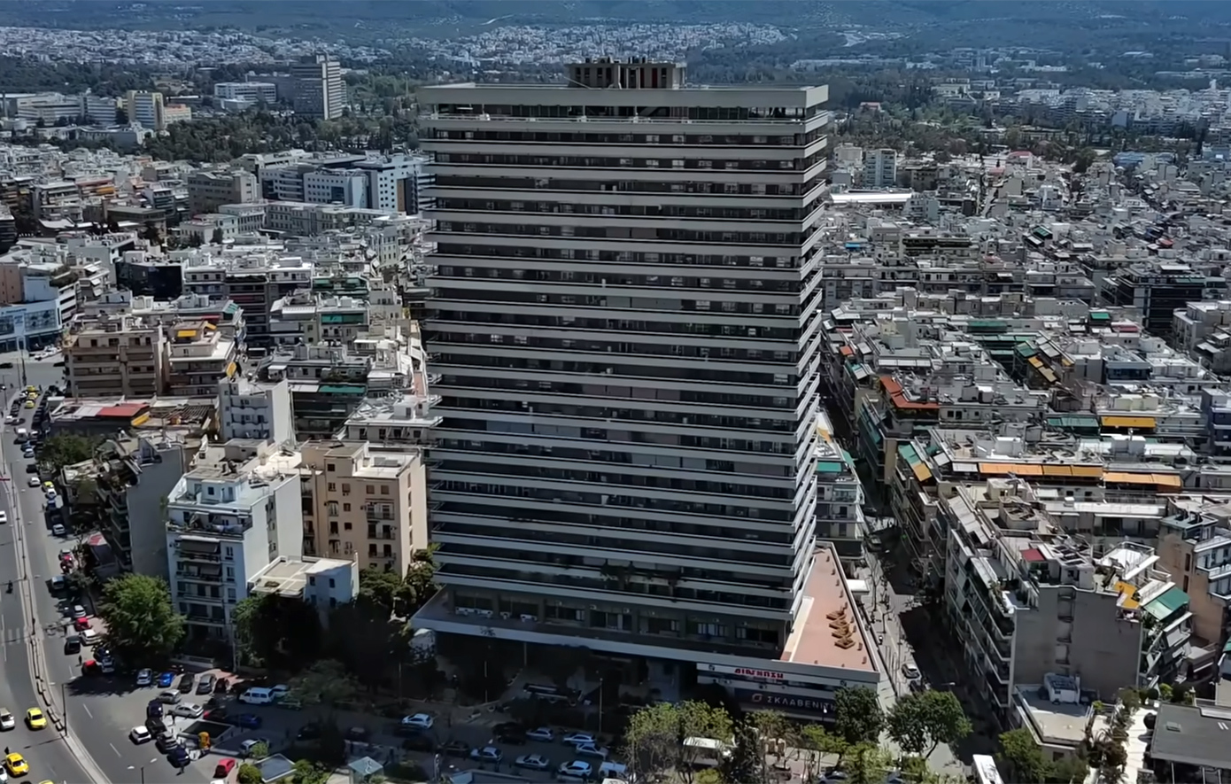 Τι-δείχνει-το-προφίλ-του-άνδρα-που-πήδηξε-στον-θάνατο-από-τον-πύργο-«Απόλλων»-–-Είχε-επισκεφτεί-το-καφέ-μία-μέρα-πριν