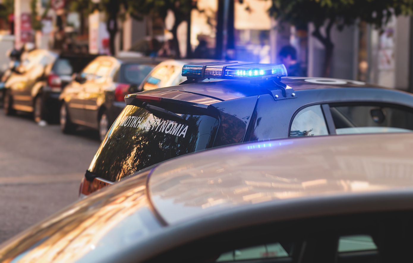 Έλεγχος-υπόπτου-σακιδίου-στην-Χαριλάου-Τρικούπη-κοντά-στα-γραφεία-του-ΠΑΣΟΚ