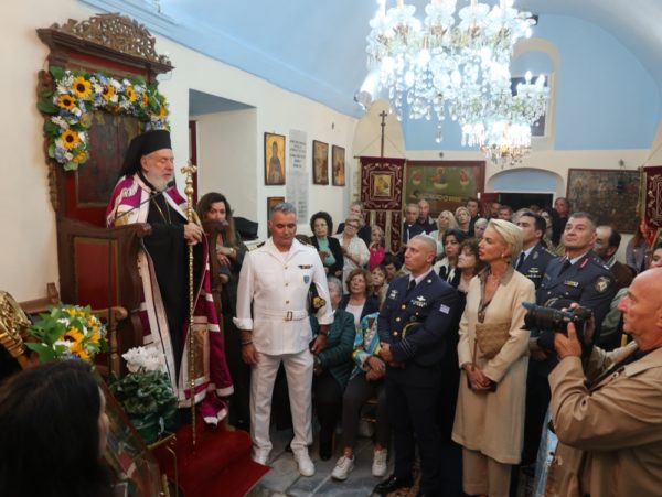 Πλήθος-Μυκονίων-τίμησε-την-ιερά-μνήμη-του-Οσίου-Γερασίμου