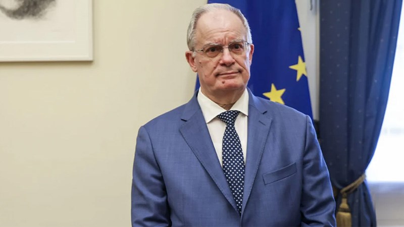 Τηλεφωνική-επικοινωνία-Προέδρου-της-Δημοκρατίας-με-τον-Πατριάρχη-Ιεροσολύμων-και-τον-νέο-Αρχιεπίσκοπο-Σινά