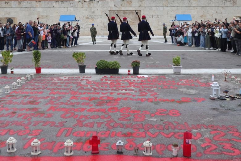 Στη-Βουλή-θα-μιλήσει-την-Τρίτη-ο-πρωθυπουργός-για-το-Μνημείο-του-Αγνώστου-Στρατιώτη