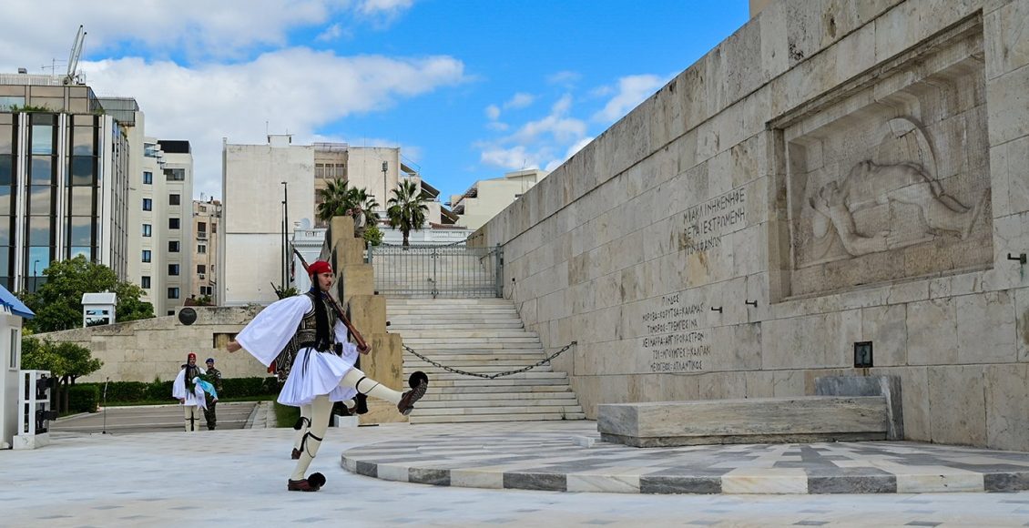 Ένσταση-αντισυνταγματικότητας-επί-της-τροπολογίας-για-την-προστασία-του-Μνημείου-του-Άγνωστου-Στρατιώτη-καταθέτουν-ΠΑΣΟΚ,-ΣΥΡΙΖΑ,-Νέα-Αριστερά,-Πλεύση-Ελευθερίας