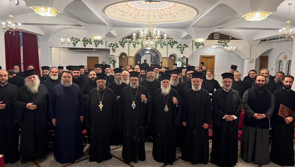 Ο-Μεσσηνίας-Χρυσόστομος-ομιλητής-στην-Ιερατική-Σύναξη-της-Ιεράς-Μητροπόλεως-Νεαπόλεως