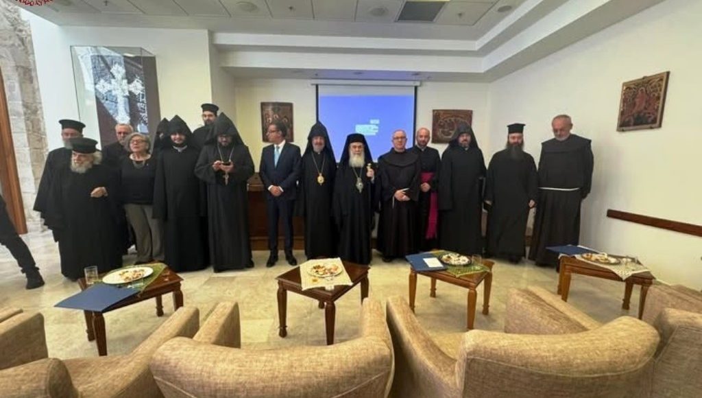 Ενημέρωση-για-την-πρόοδο-των-εργασιών-συντήρησης-του-δαπέδου-του-Ναού-της-Αναστάσεως