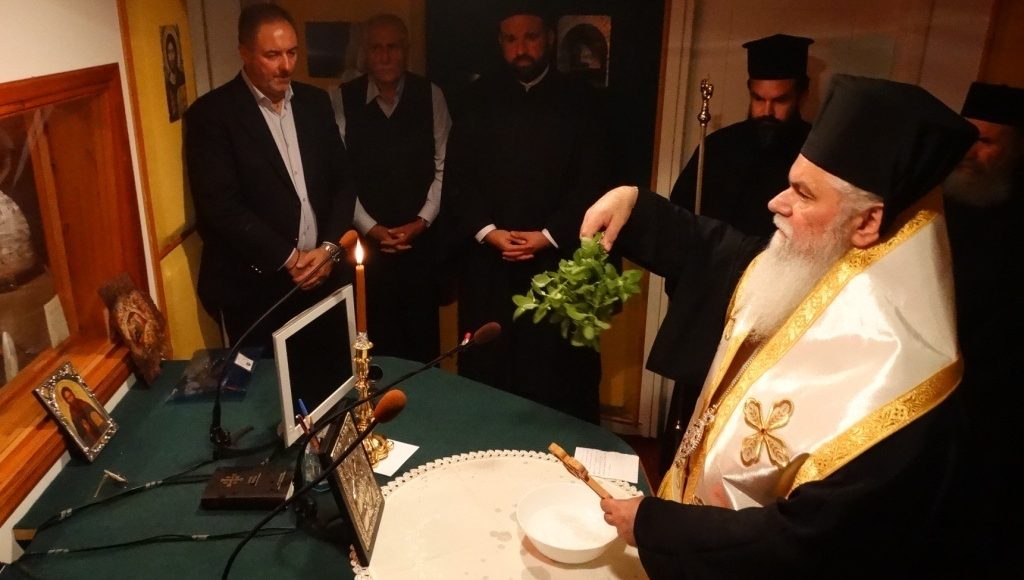 Αγιασμός-και-έναρξη-της-Ραδιοφωνικής-Χρονιάς-του-Ραδιοφωνικού-Σταθμού-της-Μητροπόλεως-Καλαβρύτων