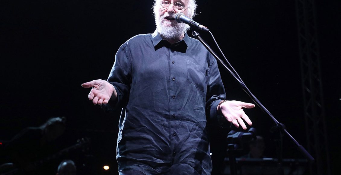 Διονύσης-Σαββόπουλος:-Το-μεσημέρι-του-Σαββάτου-η-κηδεία-του-–-Στο-παρεκκλήσι-της-Μητρόπολης-Αθηνών-από-το-πρωί-η-σορός-του