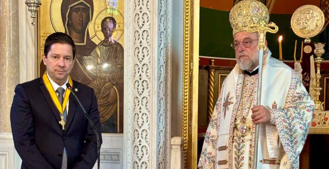 Ο-Μητροπολίτης-Ρόδου-τίμησε-τον-Πρύτανη-του-ΕΚΠΑ-Γεράσιμο-Σιάσο