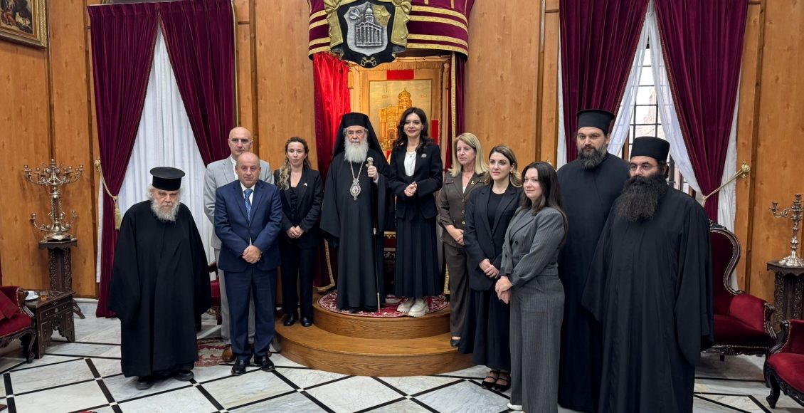 Η-υπουργός-Εσωτερικών-Σχέσεων-της-Αλβανίας-στον-Πατριάρχη-Ιεροσολύμων