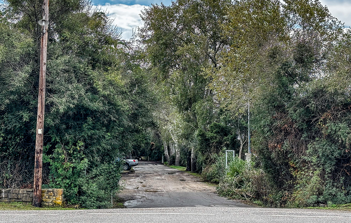 Πού-στρέφονται-οι-έρευνες-για-το-διπλό-φονικό-στη-Φοινικούντα-–-Στο-«μικροσκόπιο»-τα-κινητά-των-δύο-22χρονων-και-οι-κάμερες