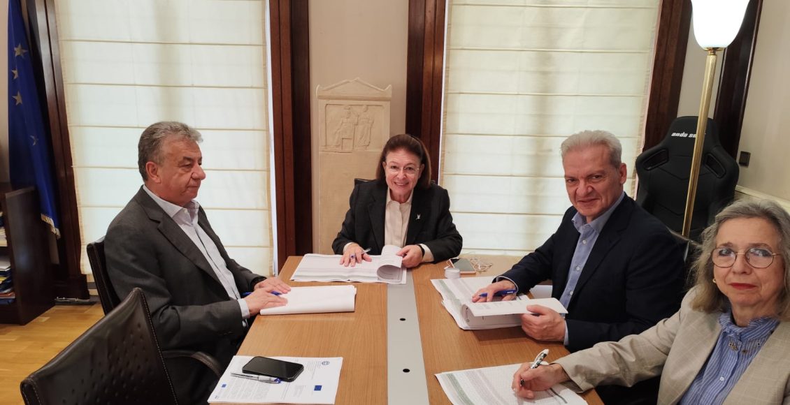 Υπογραφή-Προγραμματικής-με-Περιφέρεια-Κρήτης-και-Δήμο-Ηρακλείου-για-την-ανάδειξη-της-Ενετικής-Οχύρωσης-και-των-Νεωρίων